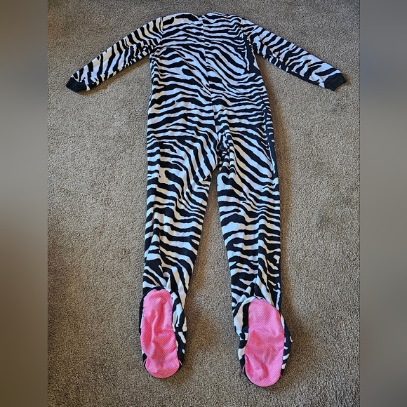 NICK & NORA Zebra Onesies - Picture 2 of 4